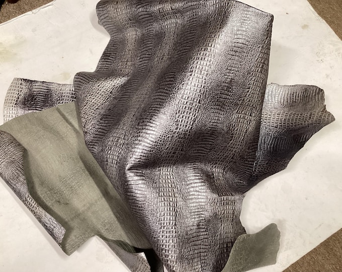 Silver/Gray embossed gator leather cowhide remnant, Leather Pieces. crafting leather.  CL52516