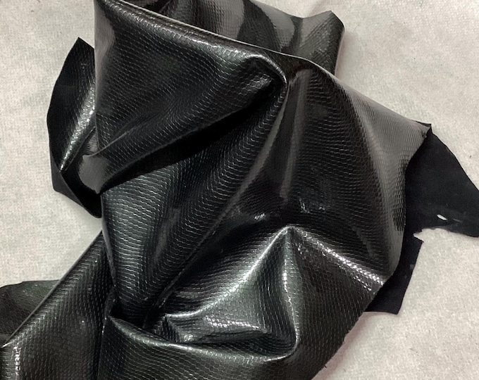 Dark Green Embossed Scales Leather Cowhide Remnant,  LAC23