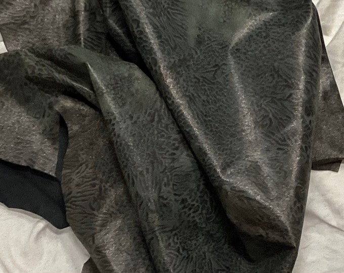 Gray Floral Print with Gold Specks Leather Lambskins.  LAMB7608