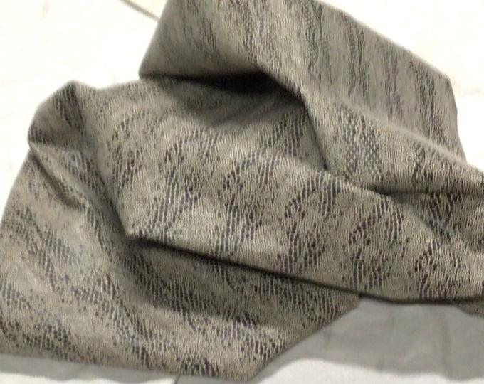 Gray and Black Printed Snakeskin Leather Lambskin.  LAMB7011