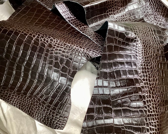 Packages of 2 Brown Embossed Gator Leather Cowhide Remnants. GTR1