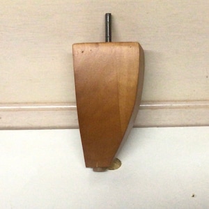Maple Finish Wooden Curved Furniture Legs in 2 or 4 Pack.  DA1085