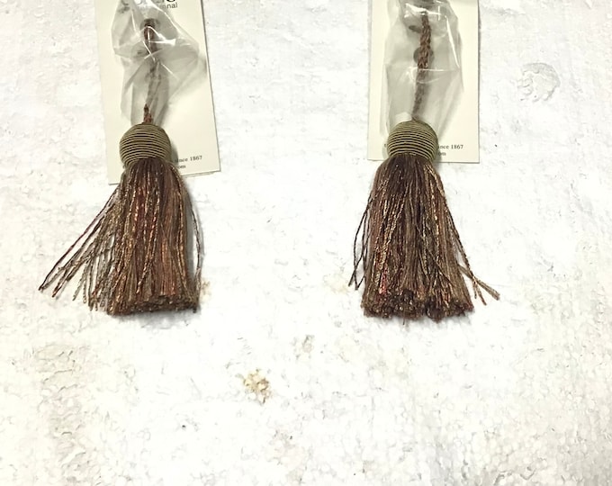 Package of 2 Decorative Tassels 3 1/2 inch.  DW37