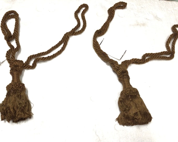 Package of 2 Brown 30 inch Drapery Tiebacks with Tassels, DW45