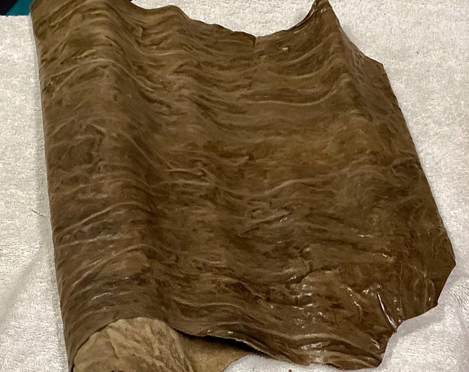 Embossed Muddy Brown Leather Lambskin. OSM20730