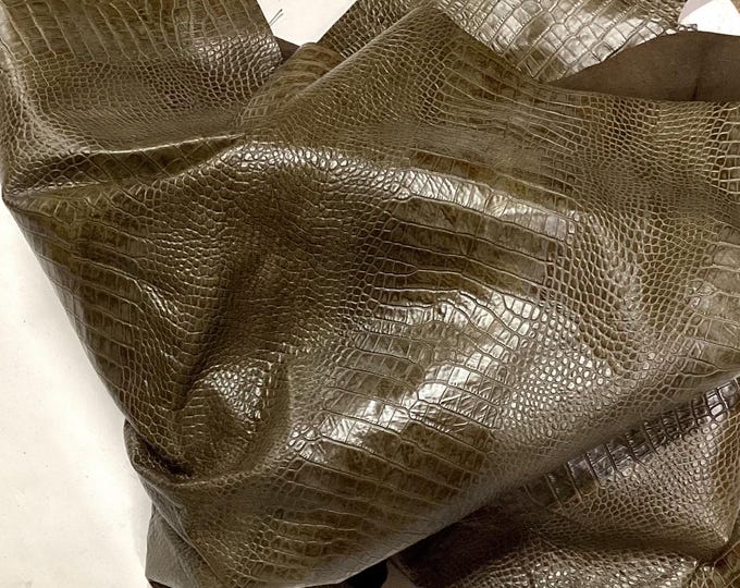 Brown Embossed Gator Leather Cowhide Remnants. Leather Hides,  BR1001
