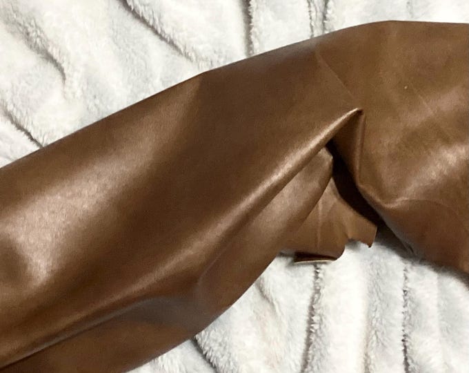 Golden Brown Cowhide Leather, 57 sq ft, Upholstery Crafting. 46663