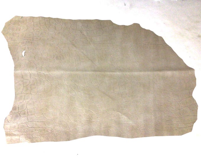 Taupe Embossed Gator Leather Lambskin. Leather Hides. Crafting Leather, handbag leather. AI. OSM1154