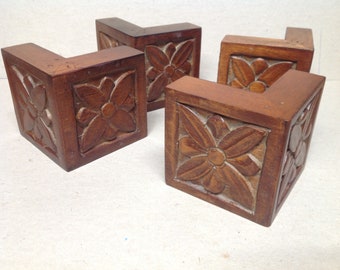 Decorative Corner Wood Blocks in Package of 4.