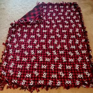 Super Soft Reversible Puppy Tie Blanket