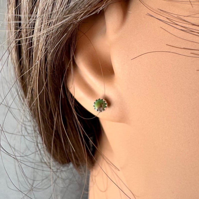 Green Kingman Turquoise Stud Earrings • Sterling Silver Posts • 4mm Cabochons zdjęcie 6
