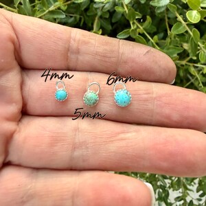 Pendientes de aro Sterling Sleeper • 12 mm o 15 mm • Colgante de turquesa Kingman • Individual o en pares imagen 3