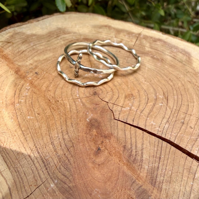 Sterling Silver Sideways Cross Ring | Christian Faith Ring | Stack Band Set imagen 6