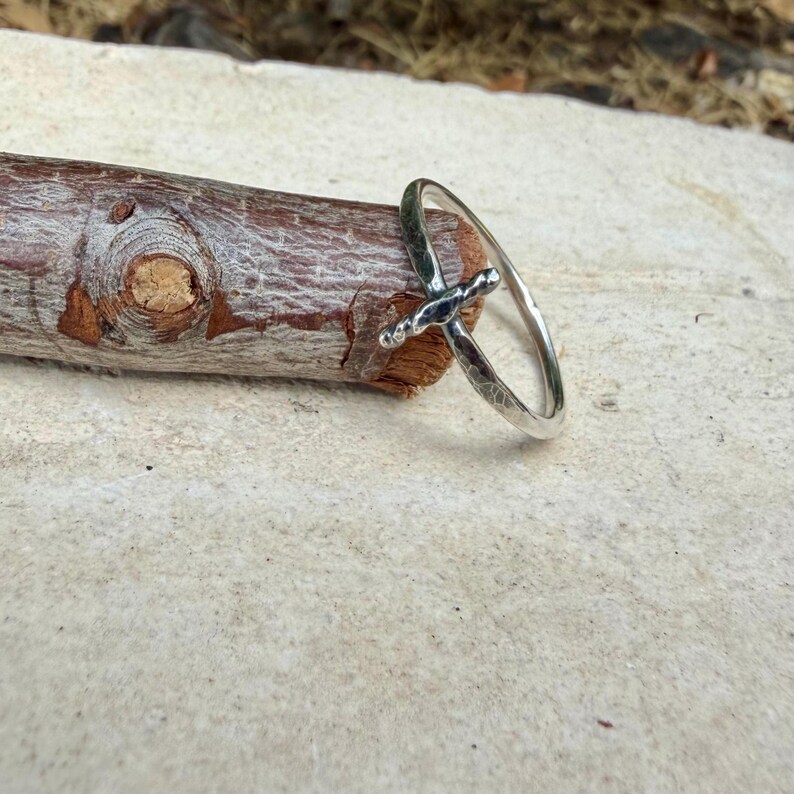 Sterling Silver Sideways Cross Ring | Christian Faith Ring | Stack Band Set imagen 2