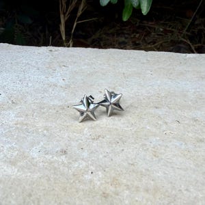 Sterling Silver 3D Star Stud Earrings · Western & Southwestern Rustic Minimal Star Posts image 3