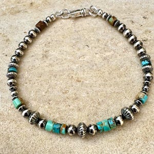 Navajo Pearl Bracelet with Kingman Blue Green Turquoise, Southwestern Jewelry, Turquoise Bead Bracelet, Handmade Bracelet, Boho Bracelet