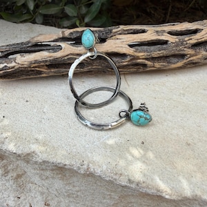 Sterling Silver Turquoise Hoop Post Earrings • 10x8mm Pear Number 8 Cabochon immagine 4