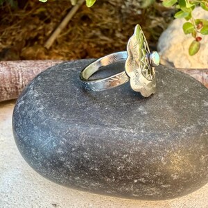 Turquoise Concho Sterling Silver Ring • Number 8 Turquoise • Southwestern Sunflower Band Bild 6