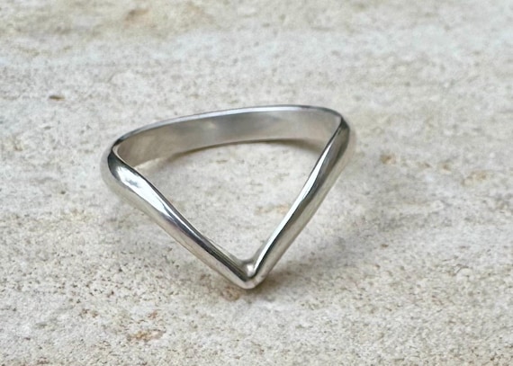 Chevron Ring, Wishbone Ring, V Shaped Smooth Ring, Unique Ring for Her, Minimalist Jewelry, Stacking Ring, Thoughtful Gift