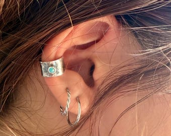 Pendiente tipo ear cuff de plata de ley con turquesa azul auténtica de 3 mm / Banda ancha para concha / Pendiente sin perforación
