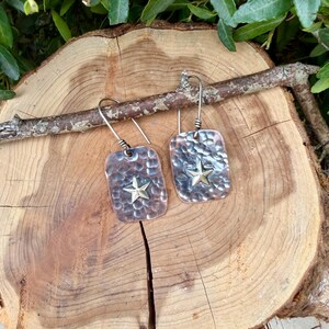 Boucles d'oreilles en cuivre et argent sterling avec étoile · Boucles d'oreilles pendantes martelées style western Lonestar image 10