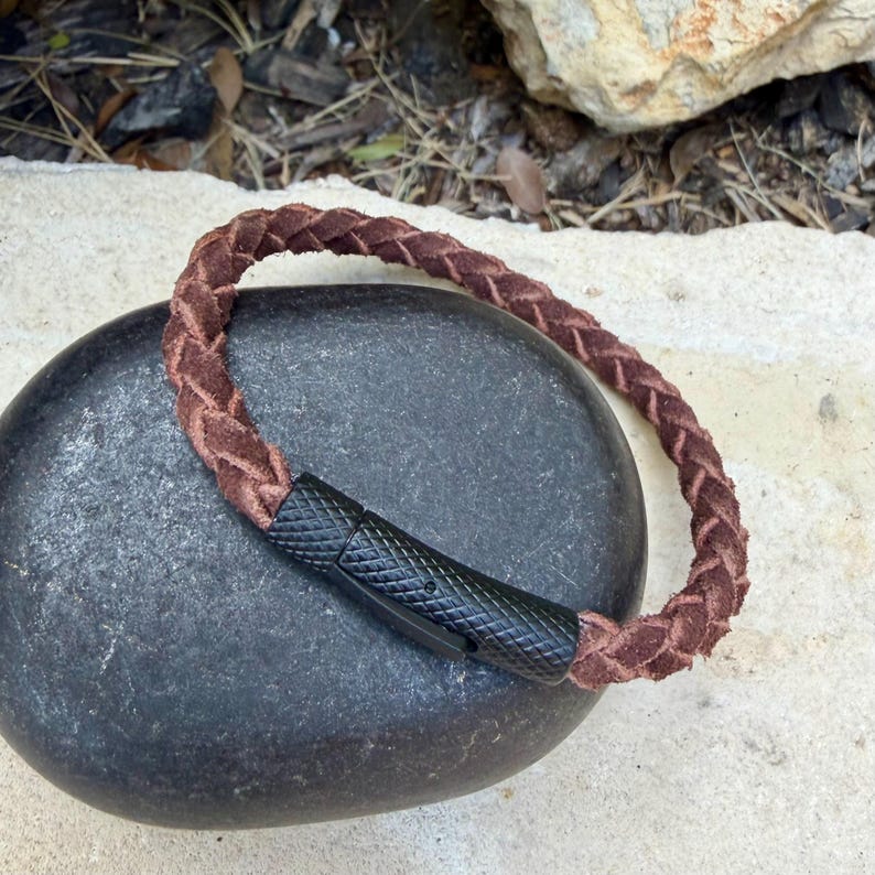 5 mm Geflochtenes Wildlederarmband • Bajonettverschluss • Lederschmuck Dark Brown w Black
