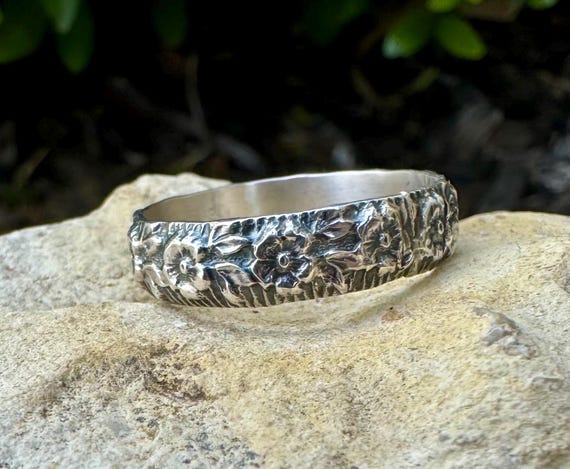 Sterling Silver Floral Ring Band, Handmade Ring, Nature Inspired Jewelry, Flower Ring, Sterling Silver Ring, Elegant Gift, Botanical Ring