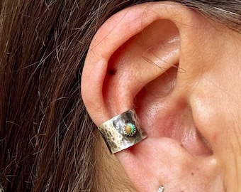 Pendiente de oreja de plata de ley con turquesa auténtica de 3 mm • Banda ancha en forma de concha • Pendiente de imitación de concha sin perforación