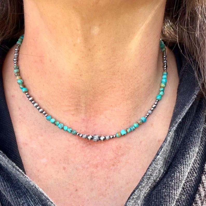 Gargantilla Kingman de turquesa • Perlas del desierto • Plata de ley • Estilo perla navajo imagen 1