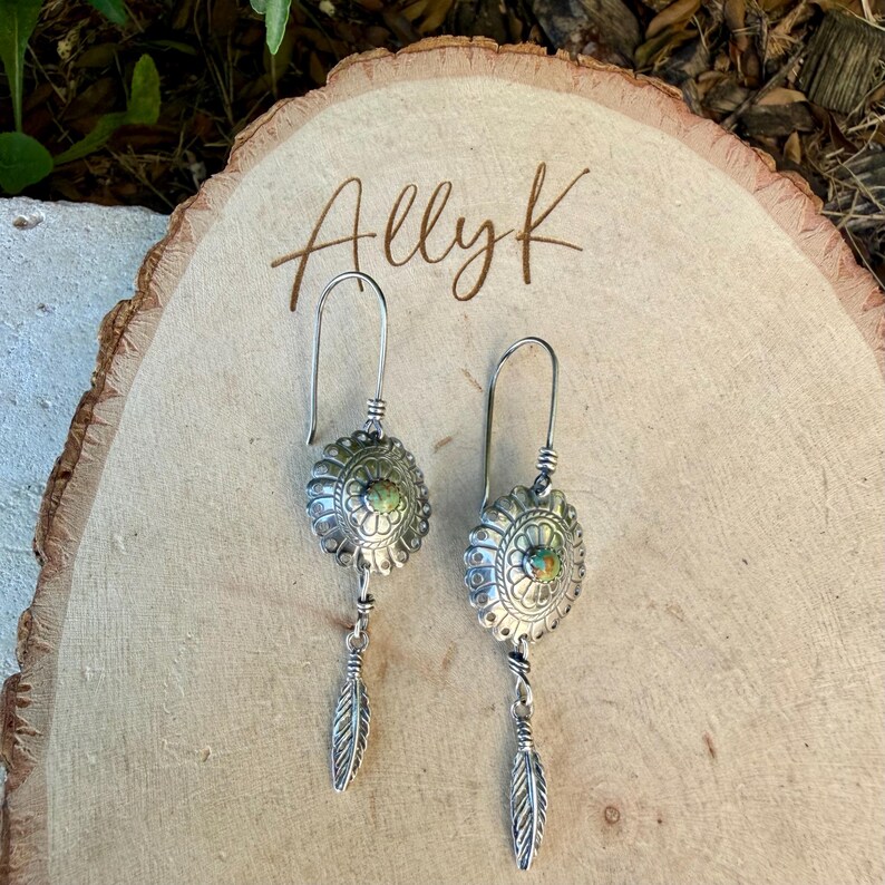 Boucles d'oreilles concho Kingman turquoise • Pendentif plume en argent sterling • Style sud-ouest image 2
