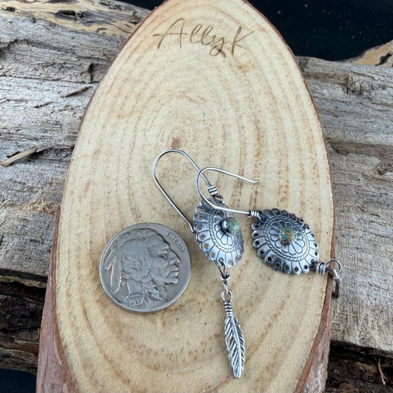 Boucles d'oreilles concho Kingman turquoise • Pendentif plume en argent sterling • Style sud-ouest image 10