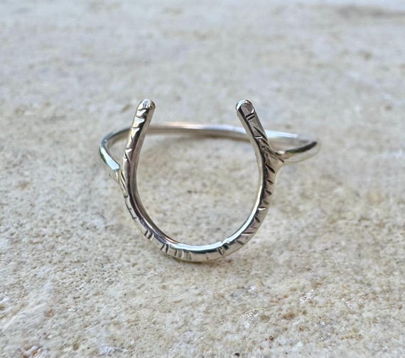 Horseshoe ring / 925 sterling silver handmade horseshoe ring