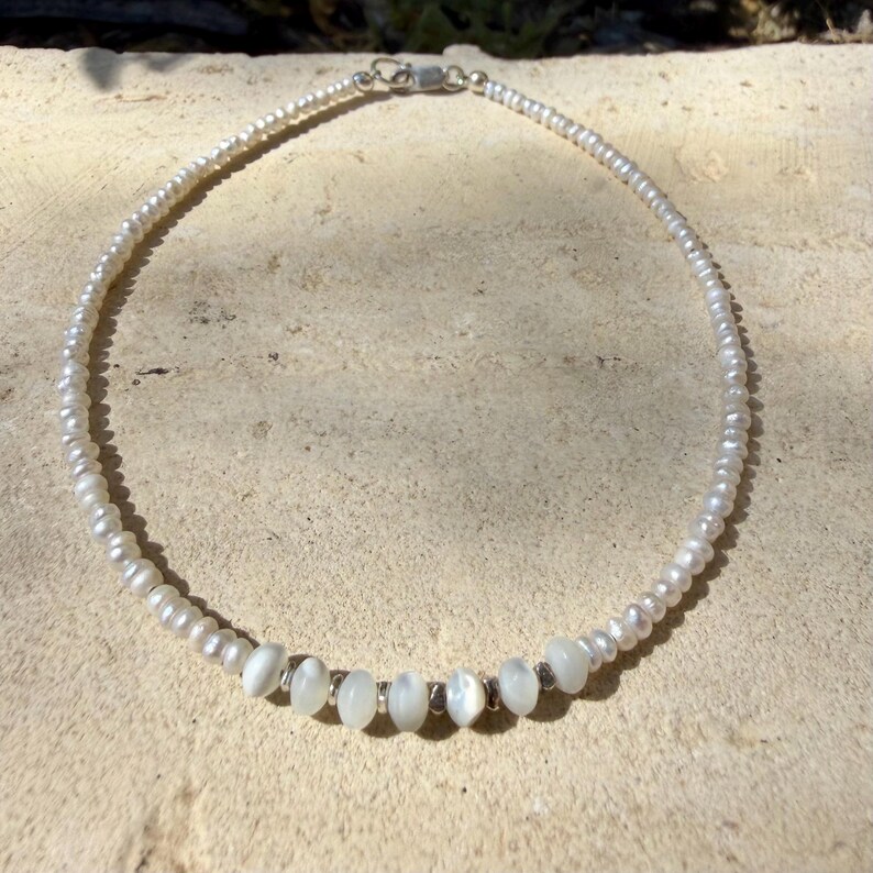 Freshwater Anklet with Mother of Pearl Accent • Sterling Silver Ankle Bracelet bild 4