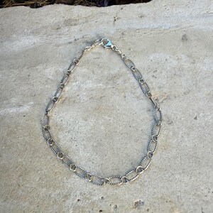 Silver Oval Link Bracelet • Textured Sterling Chain • Everyday Layering imagem 7