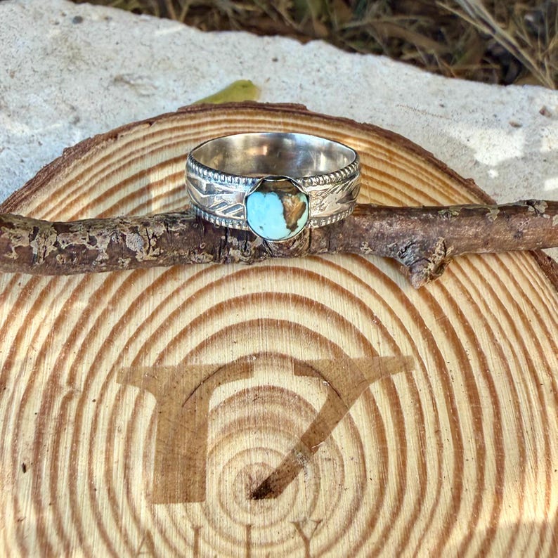 Blue Moon Turquoise Ring • Wide Sterling Silver Southwest Ring • Rare Turquoise • Western Artisan Jewelry Bild 4
