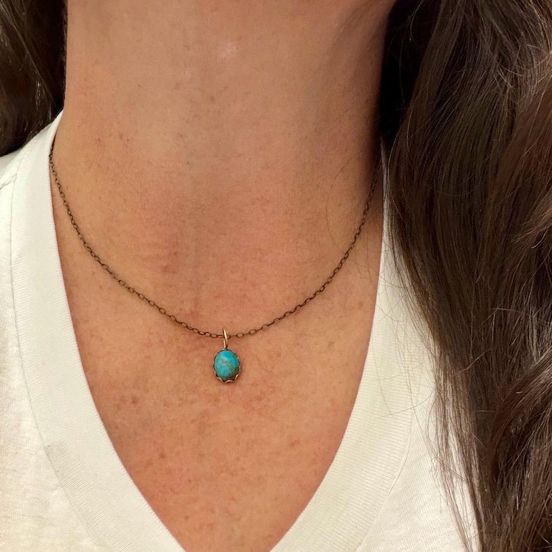 Kingman Turquoise Pendant Necklace • Antique Brass • 8×10 Turquoise Cabochon bild 1