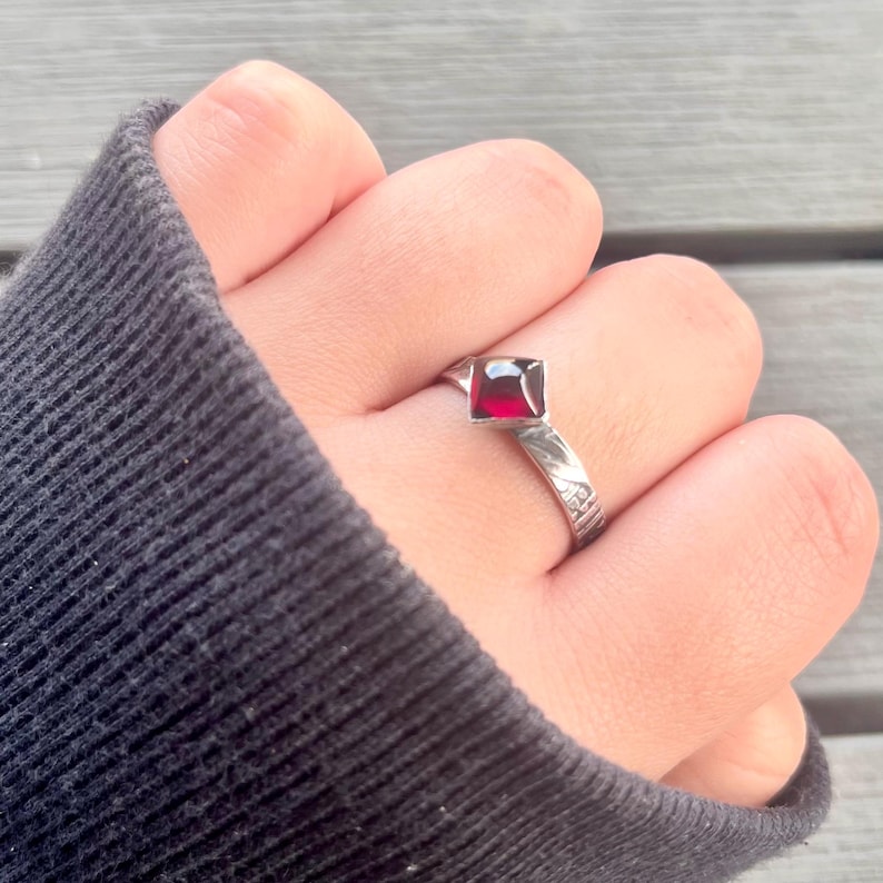 Handcrafted Sterling Silver Garnet Ring • Unique Embossed Band Design image 6