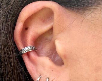 Sterling Silver Vine & Leaf Ear Cuff • Dainty No‑Piercing Earring