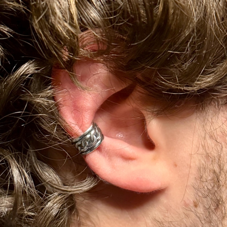 Sterling Silver Chain‑Link Ear Cuff • Wide Conch Band • No‑Piercing Faux Conch Earring image 2