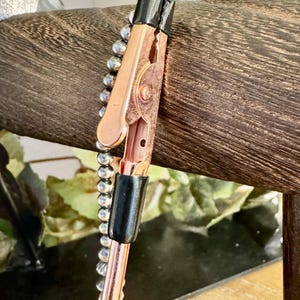 Bracelet Clasp Helper: One-Handed Bracelet Tool
