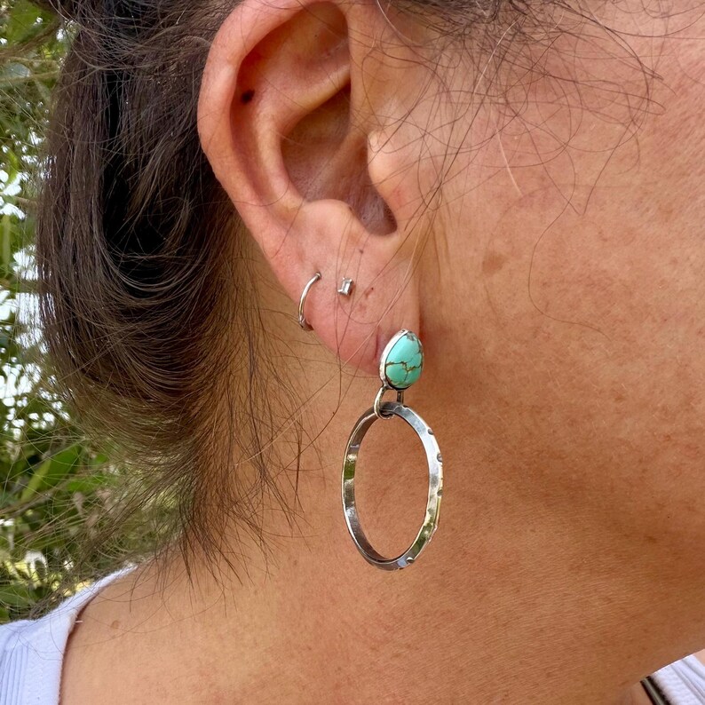 Sterling Silver Turquoise Hoop Post Earrings • 10x8mm Pear Number 8 Cabochon immagine 6