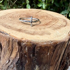 Sterling Silver Sideways Cross Ring | Christian Faith Ring | Stack Band Set imagen 3