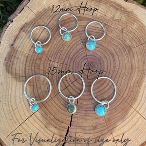 Pendientes de aro Sterling Sleeper • 12 mm o 15 mm • Colgante de turquesa Kingman • Individual o en pares imagen 2