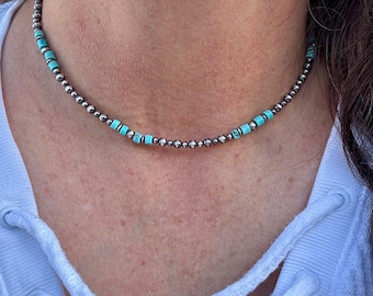Collar rústico Kingman de turquesa Heishi • Gargantilla de perlas del desierto de plata de ley