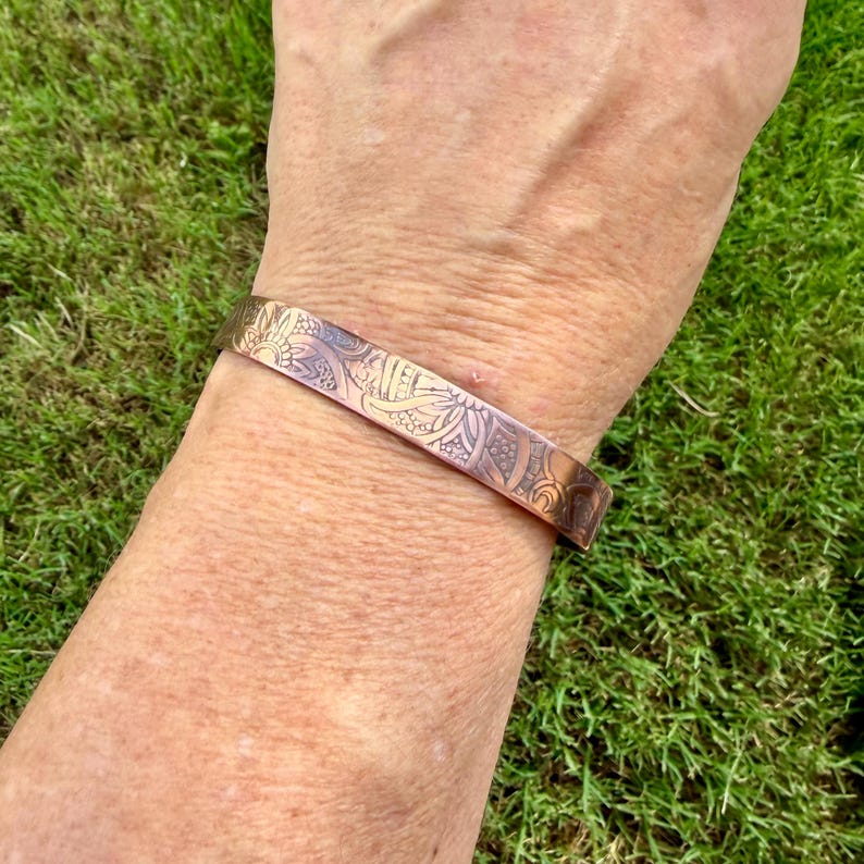 Southwest Floral Copper Cuff • Hand‑Forged Raw Copper Bracelet • Flower Doodle Pattern image 6