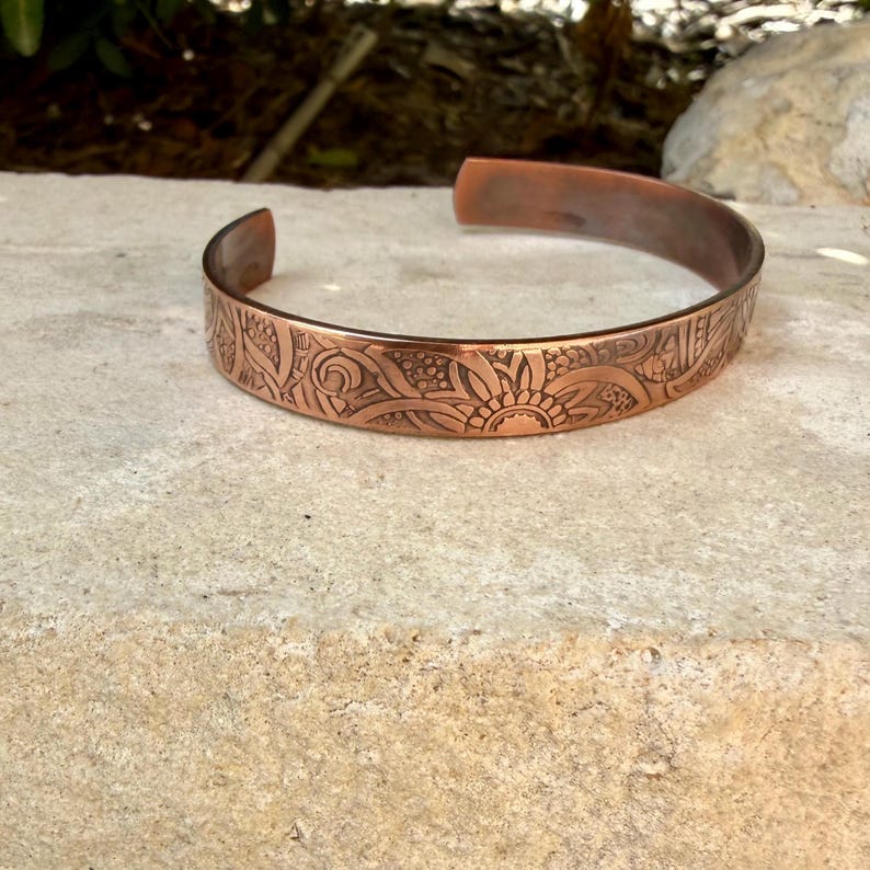 Southwest Floral Copper Cuff • Hand‑Forged Raw Copper Bracelet • Flower Doodle Pattern image 5