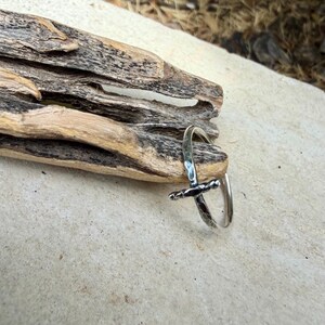 Sterling Silver Sideways Cross Ring | Christian Faith Ring | Stack Band Set imagen 4