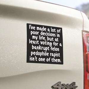 Adesivo o magnete anti-Trump: decalcomania per protesta politica, auto, computer portatile immagine 5