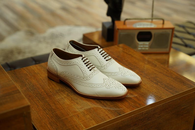 Handcrafted Leather Oxford Shoes for Men: Full Grain Formal Dress Shoes with Brogue Detailing image 4