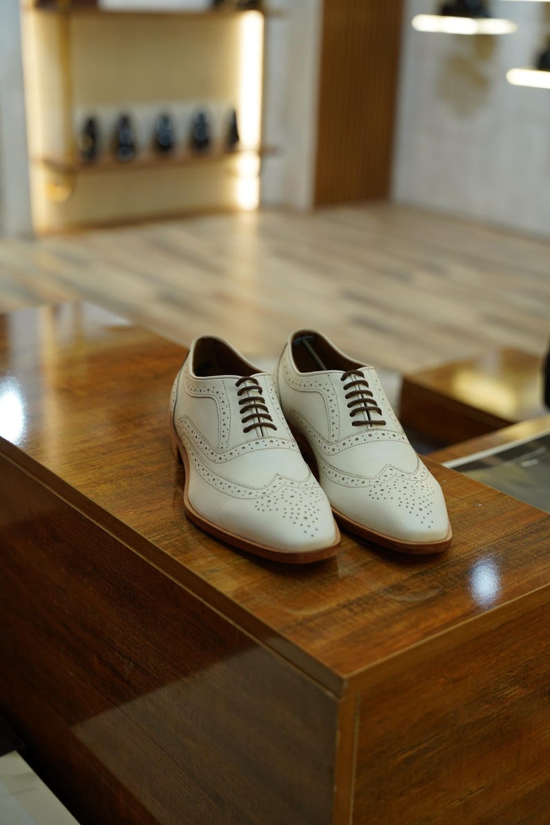 Handcrafted Leather Oxford Shoes for Men: Full Grain Formal Dress Shoes with Brogue Detailing image 2